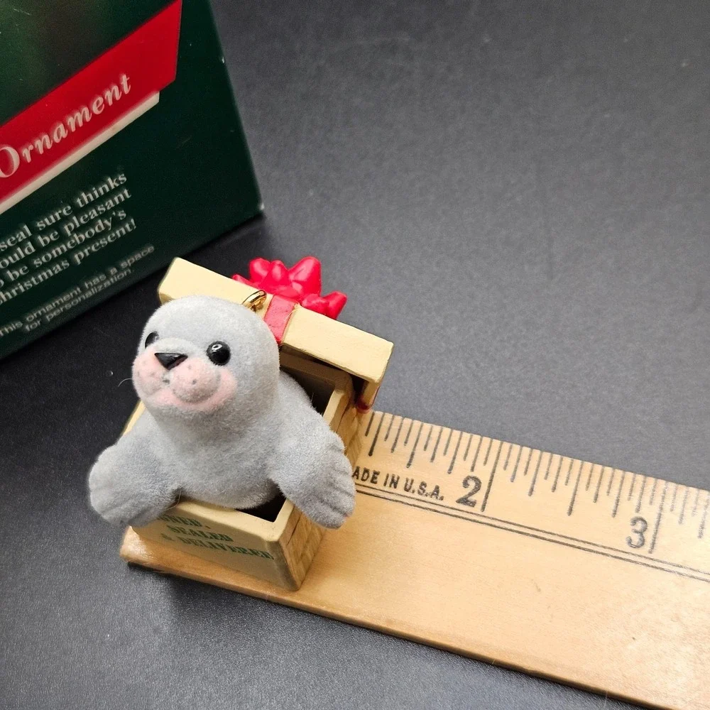Vintage Hallmark 1989 Special Delivery Seal Keepsake Christmas Ornament